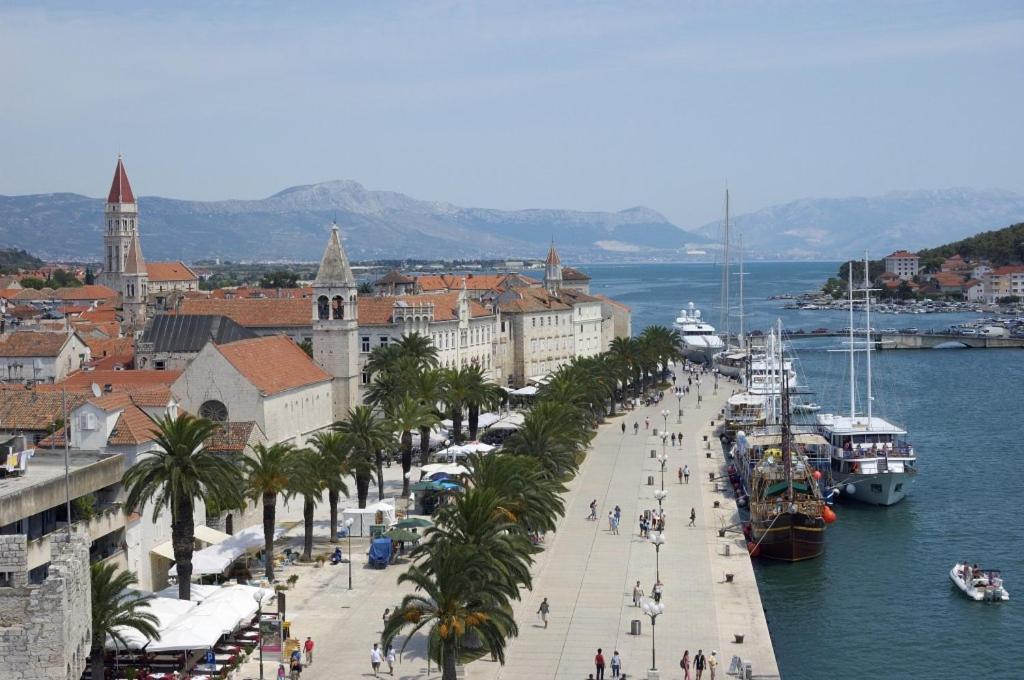 Orange Tree Garden Apartment Trogir Exterior foto
